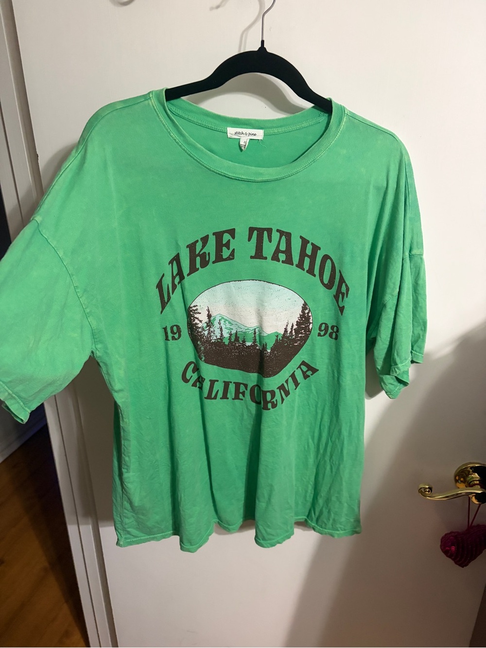 💜 Small Distressed Lake Tahoe California Graphic Tee - Bright Green